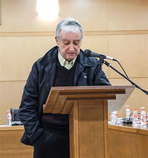Tavernes homenajea al escritor vallero e hijo predilecto Rafael Chirbes